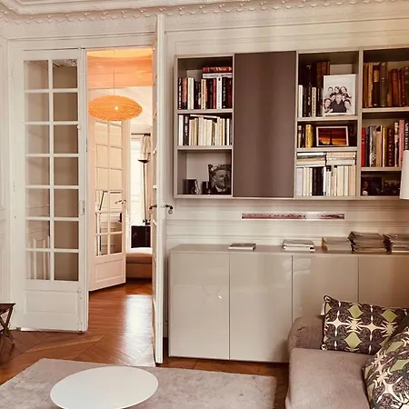Daire Balcony Near Montparnasse