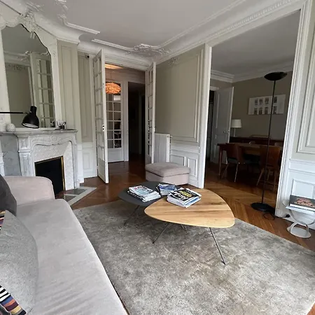 Daire Balcony Near Montparnasse Paris